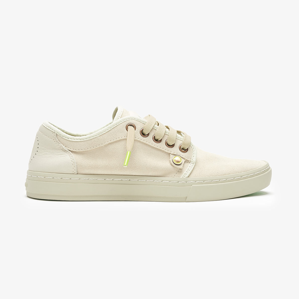 Heisei Suede | Wheat blond