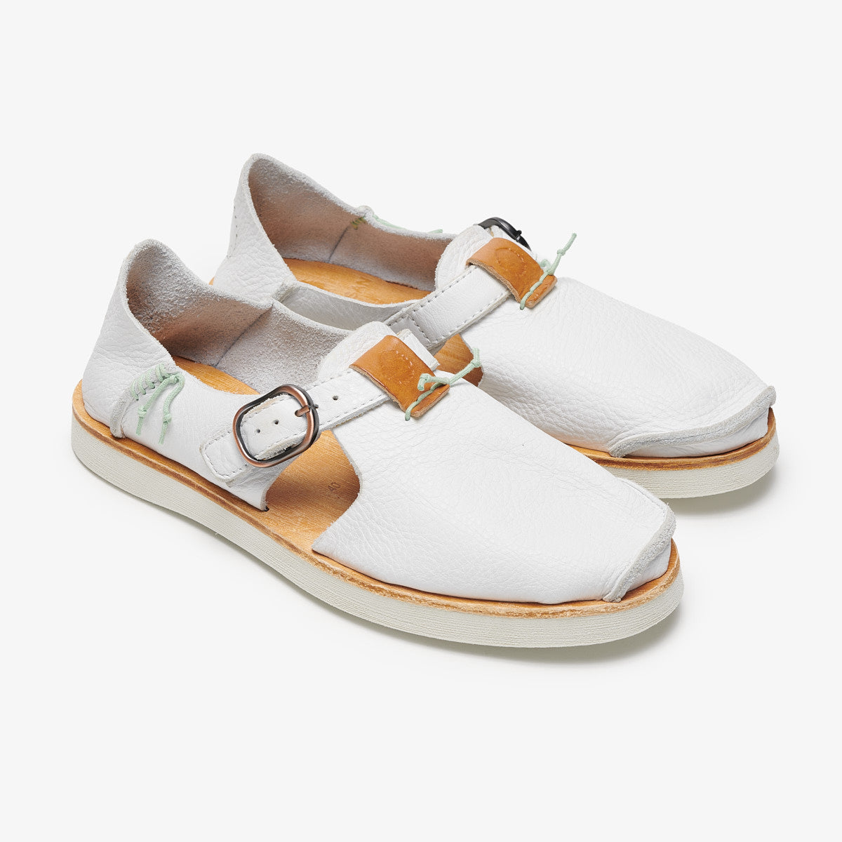 Benirras Premium | White