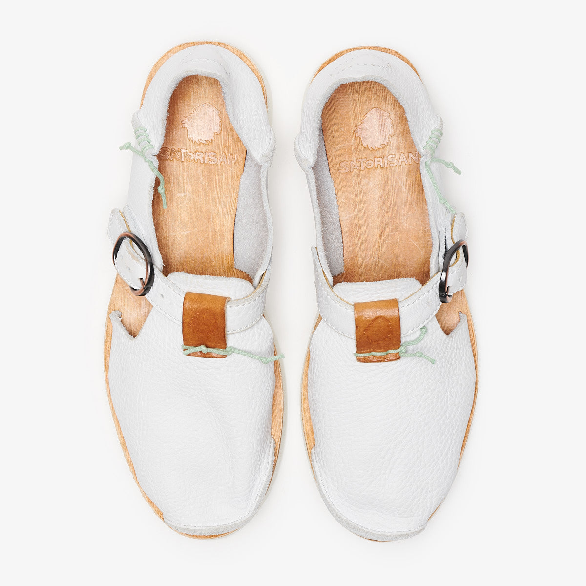 Benirras Premium | White